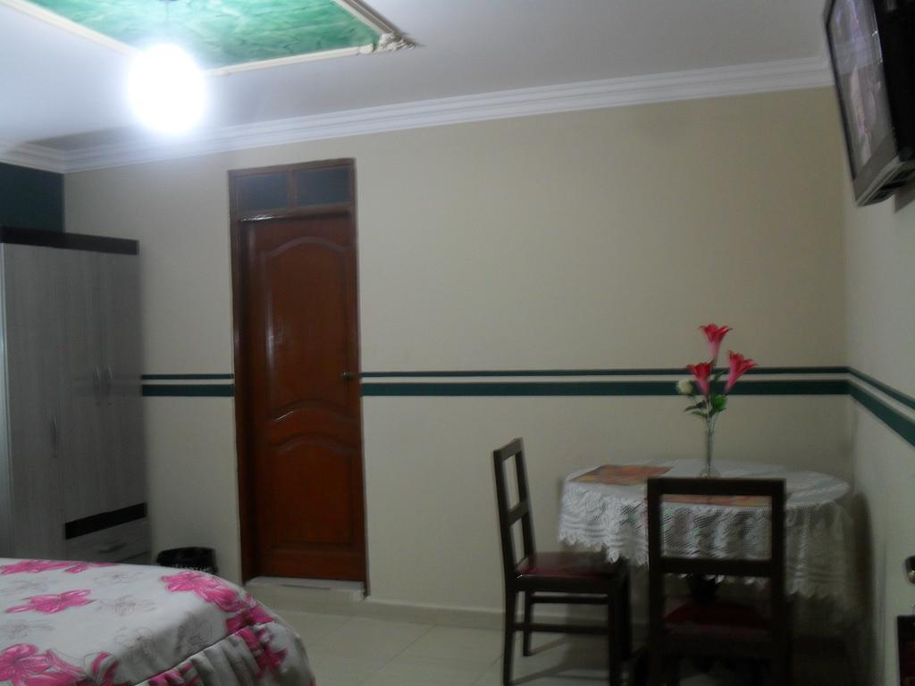Hostal Corona Blanca Sucre Zimmer foto