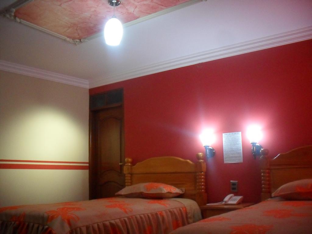 Hostal Corona Blanca Sucre Zimmer foto
