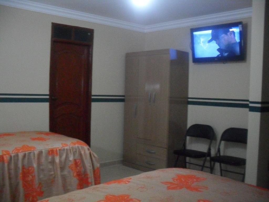 Hostal Corona Blanca Sucre Zimmer foto