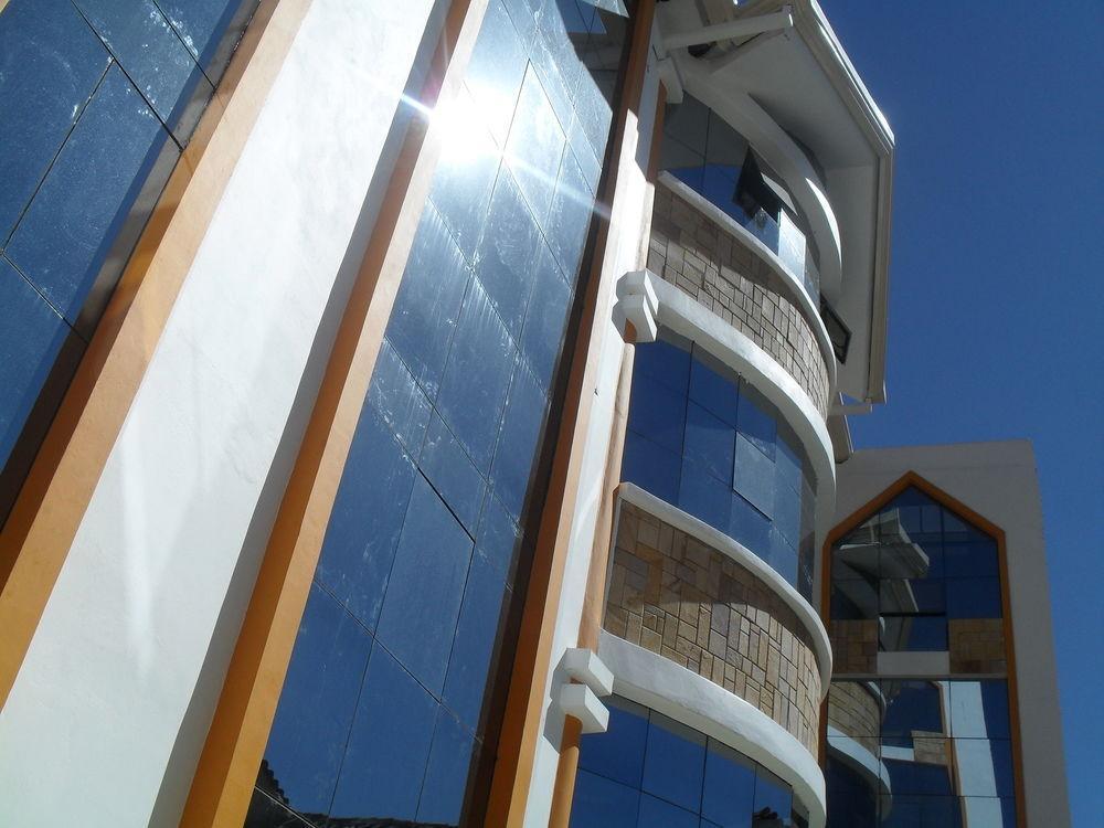 Hostal Corona Blanca Sucre Exterior foto